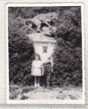 Bnk foto - Buzau - Parcul Crang - statuia Leu si porc salbatic - anii `70, Alb-Negru, Romania de la 1950, Cladiri