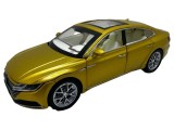 Macheta Volkswagen Passat CC auriu 1/32 are lumini sunete si deschide usile si capotele