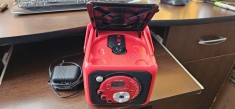 RADIO CU CD SI AUXILIAR MODEL SPIDERMAN , CITITI DESCRIEREA VA ROG .