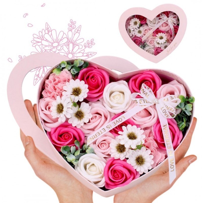 Buchet flori de sapun roz, parfumate, cutie decorativa inimioara, idee de cadou ideala, JollyMag, BUK01R