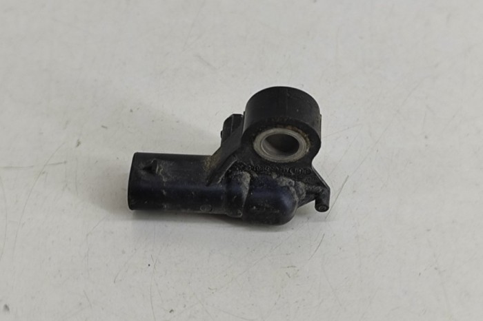 Senzor de impact dreapta spate TESLA MODEL X 2017 OEM: 1037588-00-A | 25804965