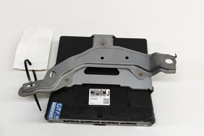 Unitate de distribuție a energiei TOYOTA AURIS _E18_ 2013 OEM: 89681-02030,MB285000-1813 | 28398588