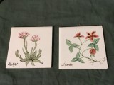 arta / decor / design - Doua placi de faianta patrate mode cu flori !