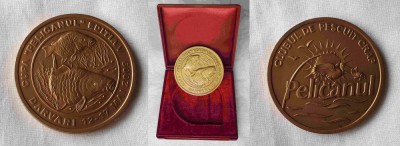 concurs de pescuit Cupa PELICANUL pe lacul Darvari, Editia a Va, medalie premiu foto