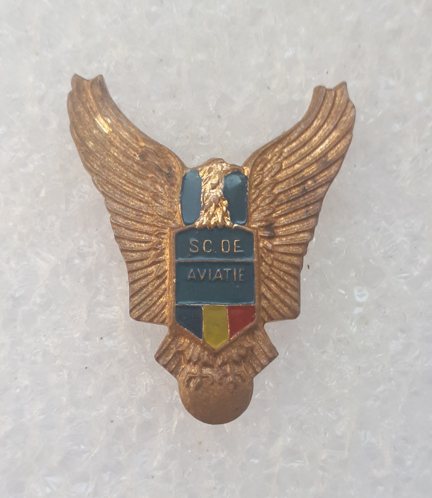 Insigna scoala de aviatie | arhiva Okazii.ro