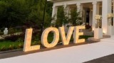 Cuvant luminos volumetric Love, Litere luminoase volumetrice Love, litere 50 cm inaltime, litere cu becuri de exterior