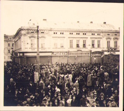HST P1546 Poză manifestație antirevizionistă Oradea anii 1930 foto