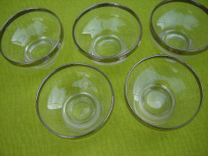 Lot de 5 cupe de sticla/cristal cu margine argintata foto