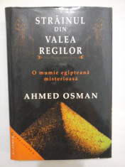 STRAINUL DIN VALEA REGILOR - AHMED OSMAN foto