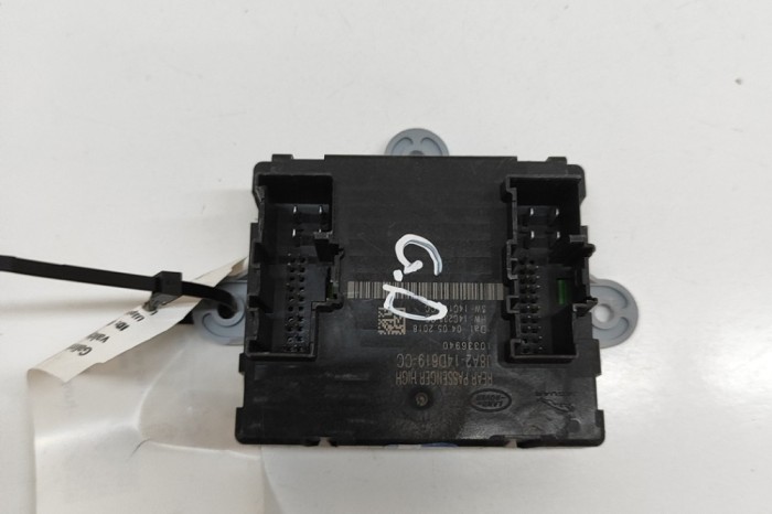 Modul de control ușă dreapta spate JAGUAR I-PACE X590 2018 OEM: J8A2-14D619-CC | 31693915