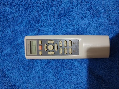 Telecomanda aer conditionat / telecomenzi aer conditionat ORIGINALE, HAIER , stare foarte buna, perfect functionala !! foto