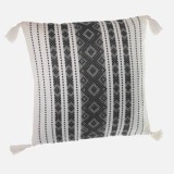 Pernă decorativă cu ciucuri, 40x40 cm, albă cu model geometric negru, CMCLASS