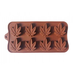 Forma silicon pentru ciocolata in forma de frunza, 8 cavitati, Maro, 21 cm, 462COF