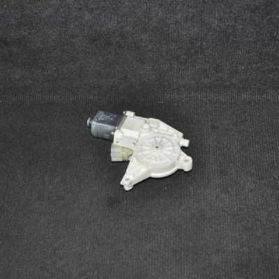 Motor macara geam ușă st&amp;acirc;nga față MERCEDES-BENZ C W204 2010 OEM: A20482001420130822503 2175676 foto