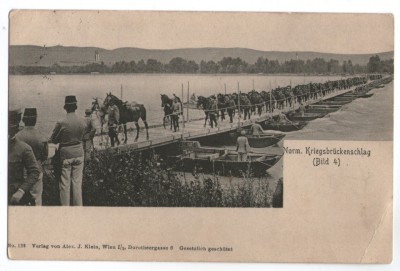 1916 Austria - armata Austro-Ungara trecand podul militar peste Dunare foto
