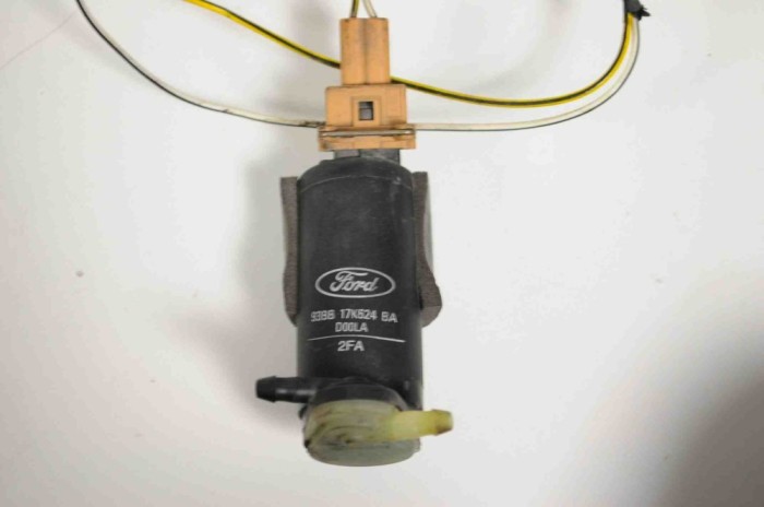 Motor rezervor lichid de parbriz FORD FOCUS DAW, DBW 2002 OEM: 93BB17K624BA 3577803