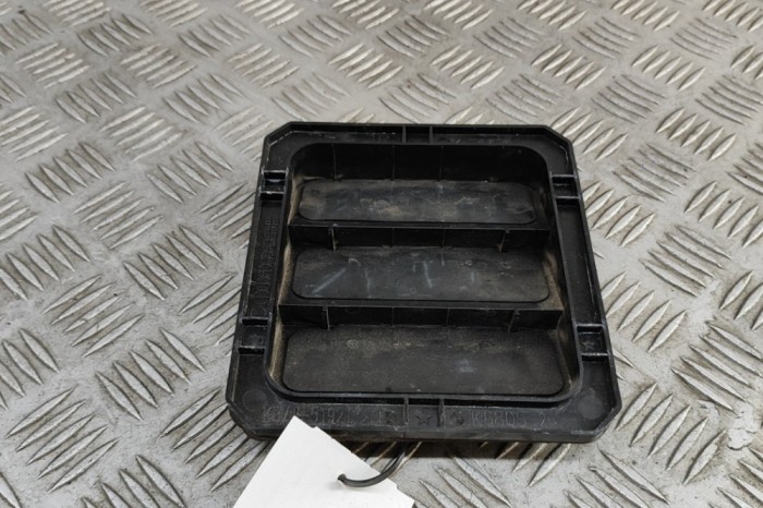Grila de ventilație caroserie MAZDA CX-5 KF 2022 OEM: KB7W-51921 30761185