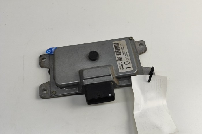 Unitate de control cutie de viteze NISSAN NP300 NAVARA Pick-up D23 2017 OEM: EMU10-110NA1 | 30333405