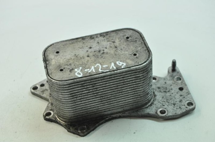 Răcitor de ulei AUDI A6 4F2, C6 2008 OEM: 059117021k 10016932