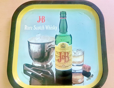 C646-Tava reclama J&amp;amp;B Wiskey rare scotch metal latura 32.5 cm. foto