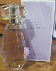 Apa de Parfum Eve Alluring pentru Ea - Avon foto