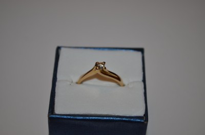 INEL AUR 18K + 1 Diamant = 0.12ct. - Model Solitaire - De logodna ! foto