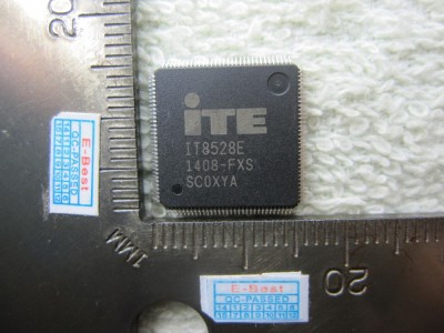 ITE IT8528E-FXS foto