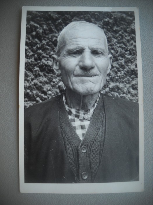 HOPCT 317 E BARBAT BATRAN CU PLOVAR -FOTOGRAFIE VECHE-TIP CP