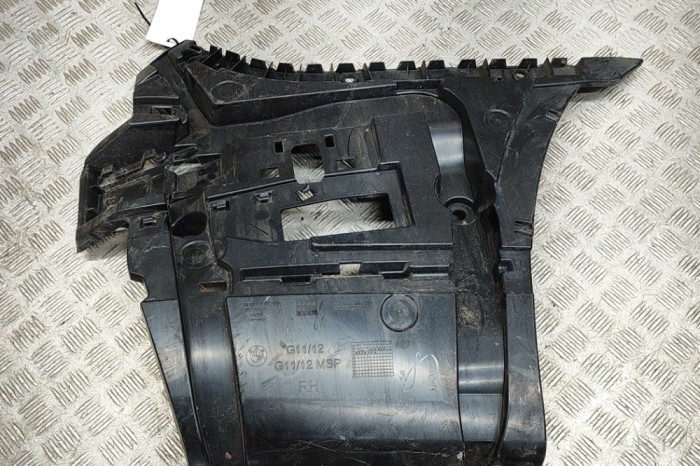 Suport bara de protecție dreapta spate BMW 7 G11, G12 2014 OEM: 7357148 26276755