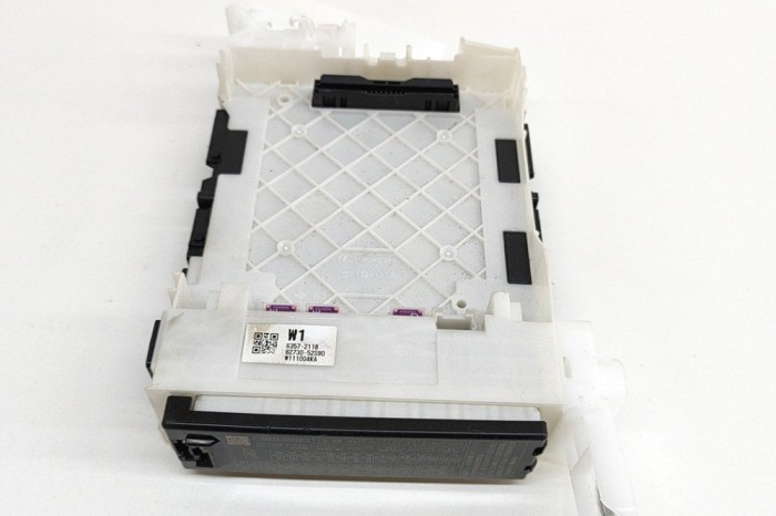 Modul de confort TOYOTA YARIS _P21_ 2023 OEM: 82730-52S90,6357-2118 26287703