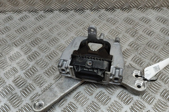Suport motor dreapta VW PASSAT Variant B8 3G5 2021 OEM: 5WA199262F 25221553