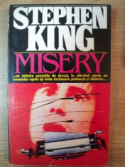 MISERY de STEPHEN KING foto