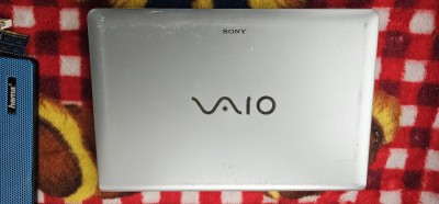 LEPTOP SONY VAIO PCG-71211M PROCESOR i5 ,PORNESTE DAR NU DA IMAGINE , CITIT DESCRIEREA VA ROG FRUMOS . foto