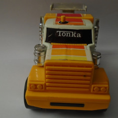 bnk jc Tonka Japonia - camion de curse GMC - cu volanta - functional