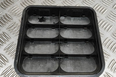 Grila de ventilație caroserie AUDI Q7 4M 2020 OEM: 4M0819181A | 31968081 foto