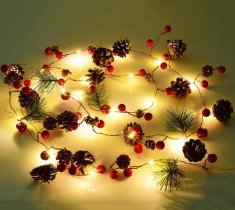 Ghirlanda de Craciun iluminata cu 20 LED-uri AeeYui, plastic, multicolor, 2 m