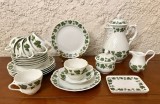 SET DE 22 PIESE DIN PORTELAN HUTSCHENREUTHER- SERIA MARIA THERESIA- WEINLAUB