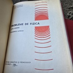 Probleme de fizica pentru admitere in invatamantul superior - Dorin Gheorghiu, Silvia Gheorghiu