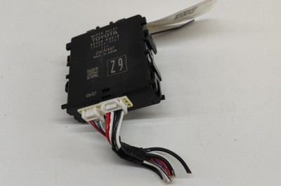 Releu TOYOTA YARIS CROSS MXP_ 2024 OEM: 85940-K0010,236000-0061 29560879 foto