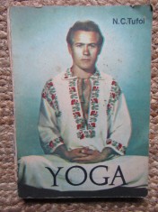Yoga N. C. Tufoi foto