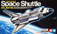 1:100 Space Shuttle Atlantis - 1 figure and stand 1:100 foto