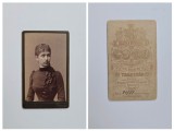 Fotografie de colectie CDV Atelier Hess &amp; Kossak, Portret de femeie, Timisoara, Temesvar, Banat, Romania, Austro-Ungaria, ca. 1880