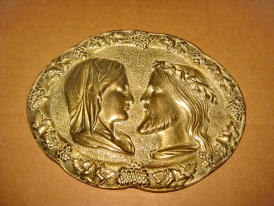 B821-Stativ Iisus cu Maria oval bordura vita de vie bronz masiv aurit stare FB. foto
