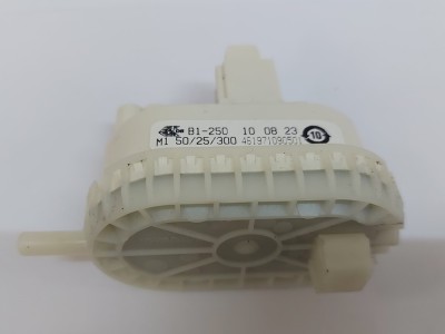 Presostat Masina de spalat WHIRLPOOL AWO/D 47135 / R32 foto