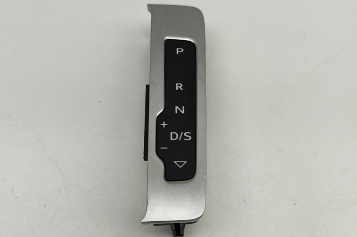 Indicator de schimbare a treptelor de viteză AUDI A3 Limousine 8VS, 8VM 2018 OEM: 8V2713463B 30811318