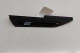 Emblema aripa dreapta PEUGEOT 2008 II 2023 OEM: 9825860880 30197318