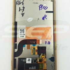 LCD+Touchscreen cu Rama Sony Xperia M5 / Xperia M5 Dual / E5633 / E5643 / E5663 GOLD