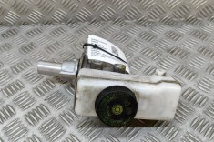 Rezervor lichid de fr&acirc;nă NISSAN NP300 NAVARA Pick-up D23 2017 OEM: 5JK2B-73151,5JK2B73151 30335005