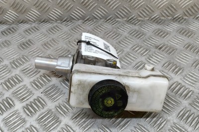Rezervor lichid de fr&amp;acirc;nă NISSAN NP300 NAVARA Pick-up D23 2017 OEM: 5JK2B-73151,5JK2B73151 | 30335005 foto