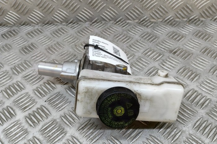 Rezervor lichid de fr&acirc;nă NISSAN NP300 NAVARA Pick-up D23 2017 OEM: 5JK2B-73151,5JK2B73151 | 30335005